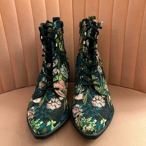 Rare find! Tapestry ankle boots